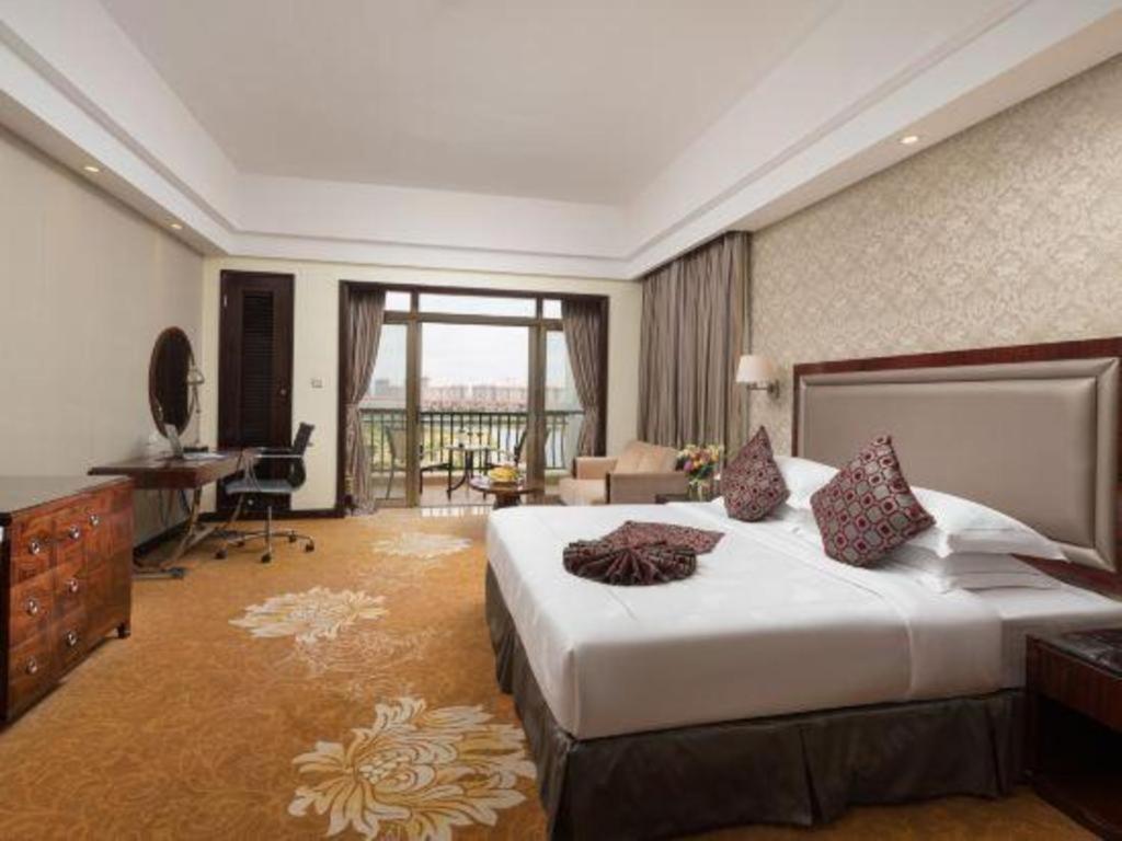Country Garden Phoenix Hotel Maoming Exterior photo